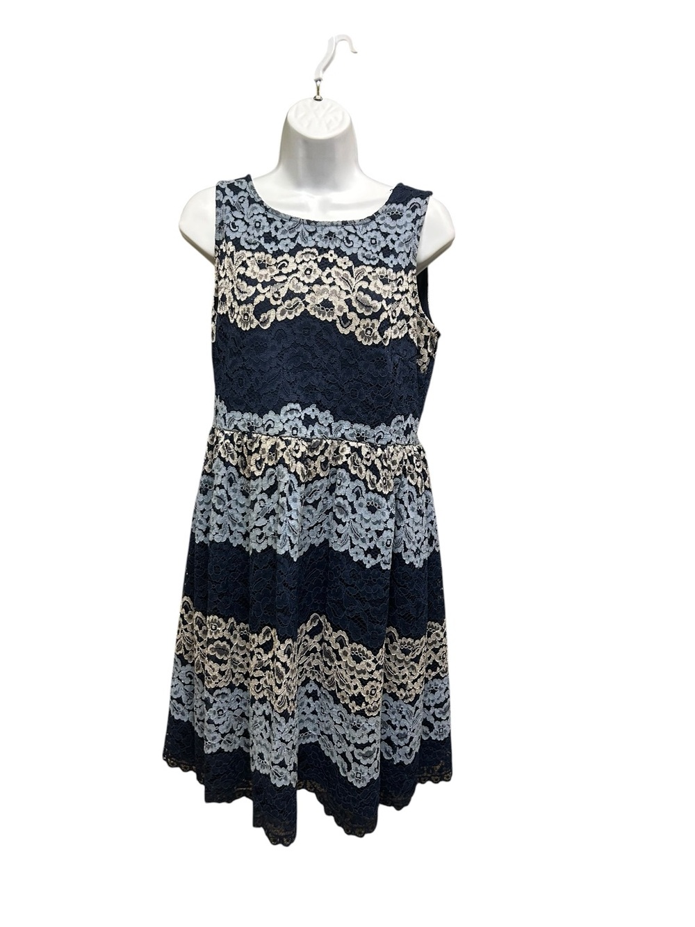 Ricki's Blue Silver Lace Lined Feminine Dress Size S - Picture 2 of 7